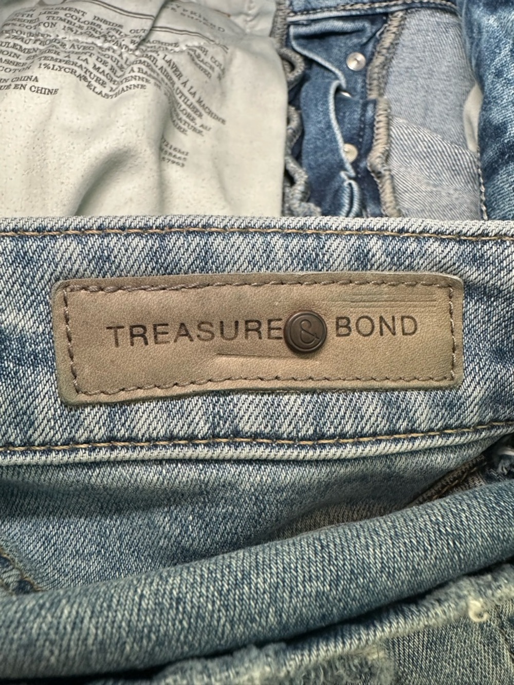 Nordstrom Treasure & Bond Foster‎ Boyfriend High Rise Shorts Distressed Denim 27 - Picture 5 of 8